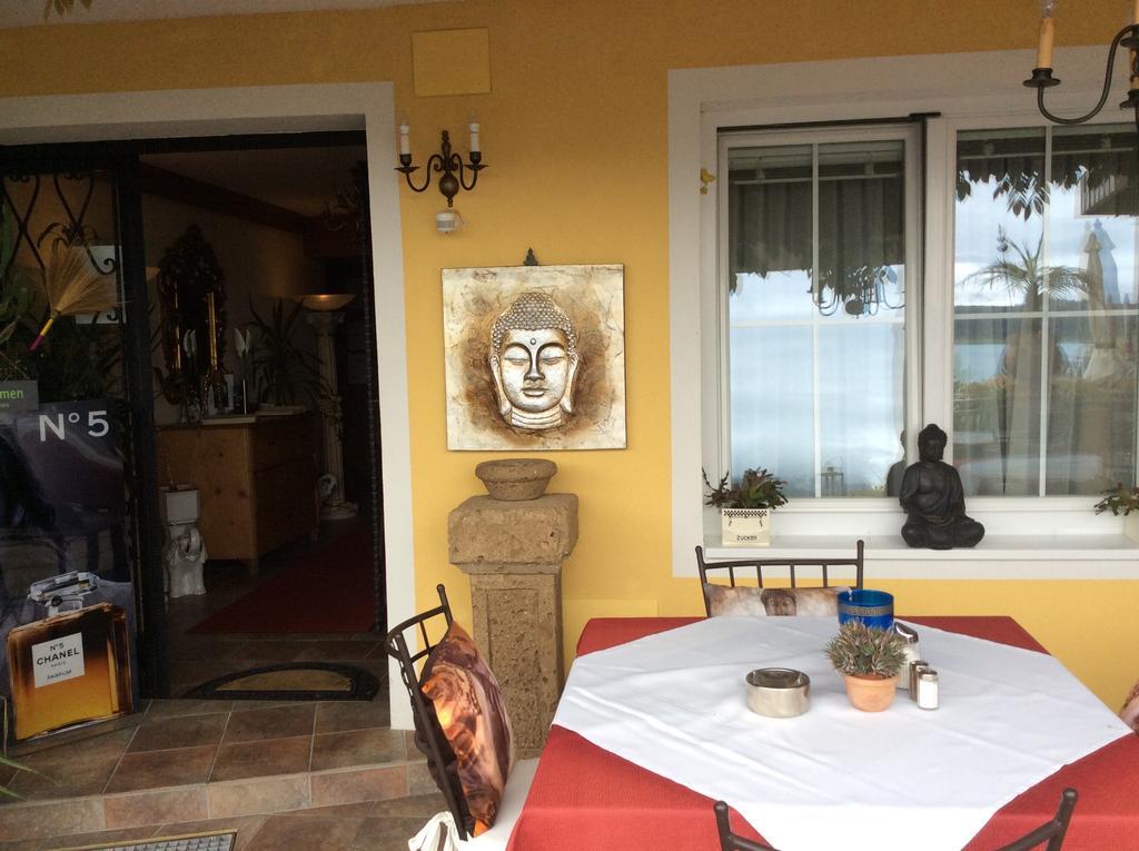Villa Desiree - Hotel Garni - Adults Only Villach Esterno foto