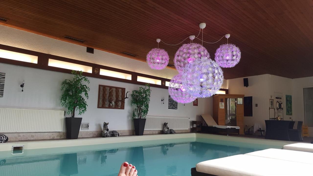 Villa Desiree - Hotel Garni - Adults Only Villach Esterno foto