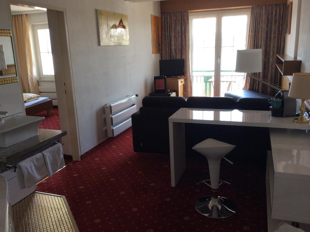 Villa Desiree - Hotel Garni - Adults Only Villach Esterno foto